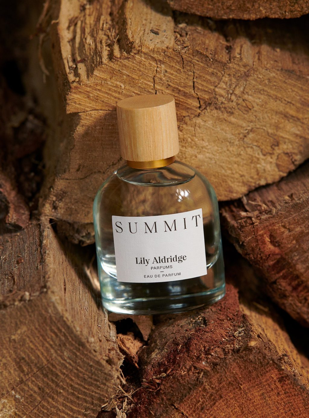 Пряный парфюм. Древесные ароматы. Олдридж Киллиан. Духи древесные водные. Парфюм с древесным запахом.